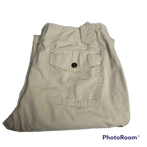 Eddie Bauer Vashon fit beige cargo capris size 4 wide belt loops - Picture 1 of 10